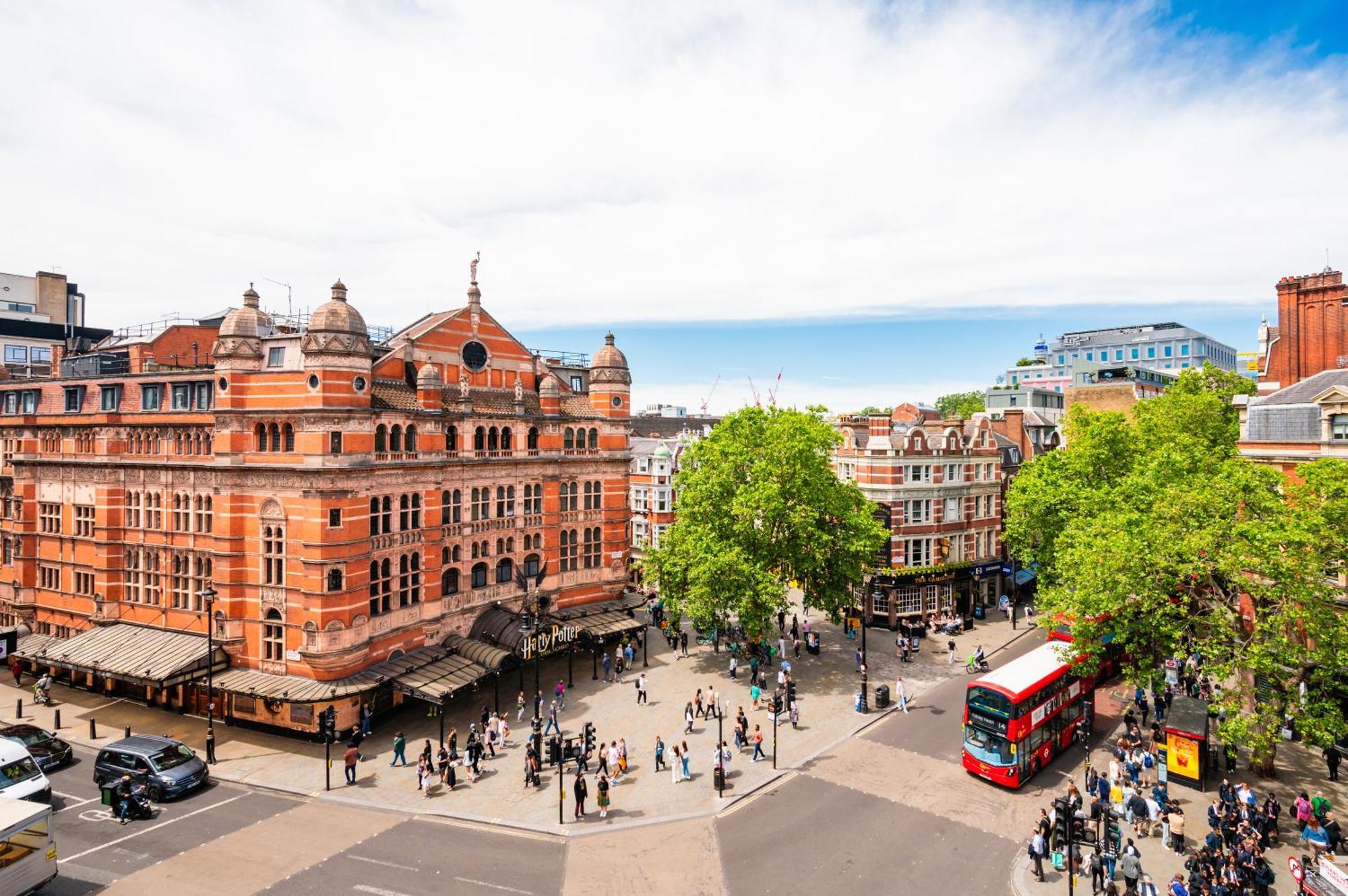 Welcome London Theatreland Екстериор снимка
